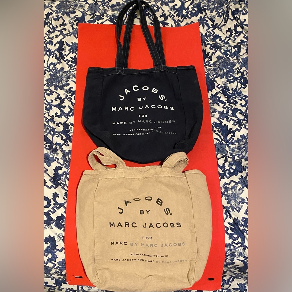 Marc by Marc Jacobs tote bags